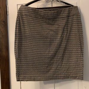 Soft by Avenue skirt size 18/20